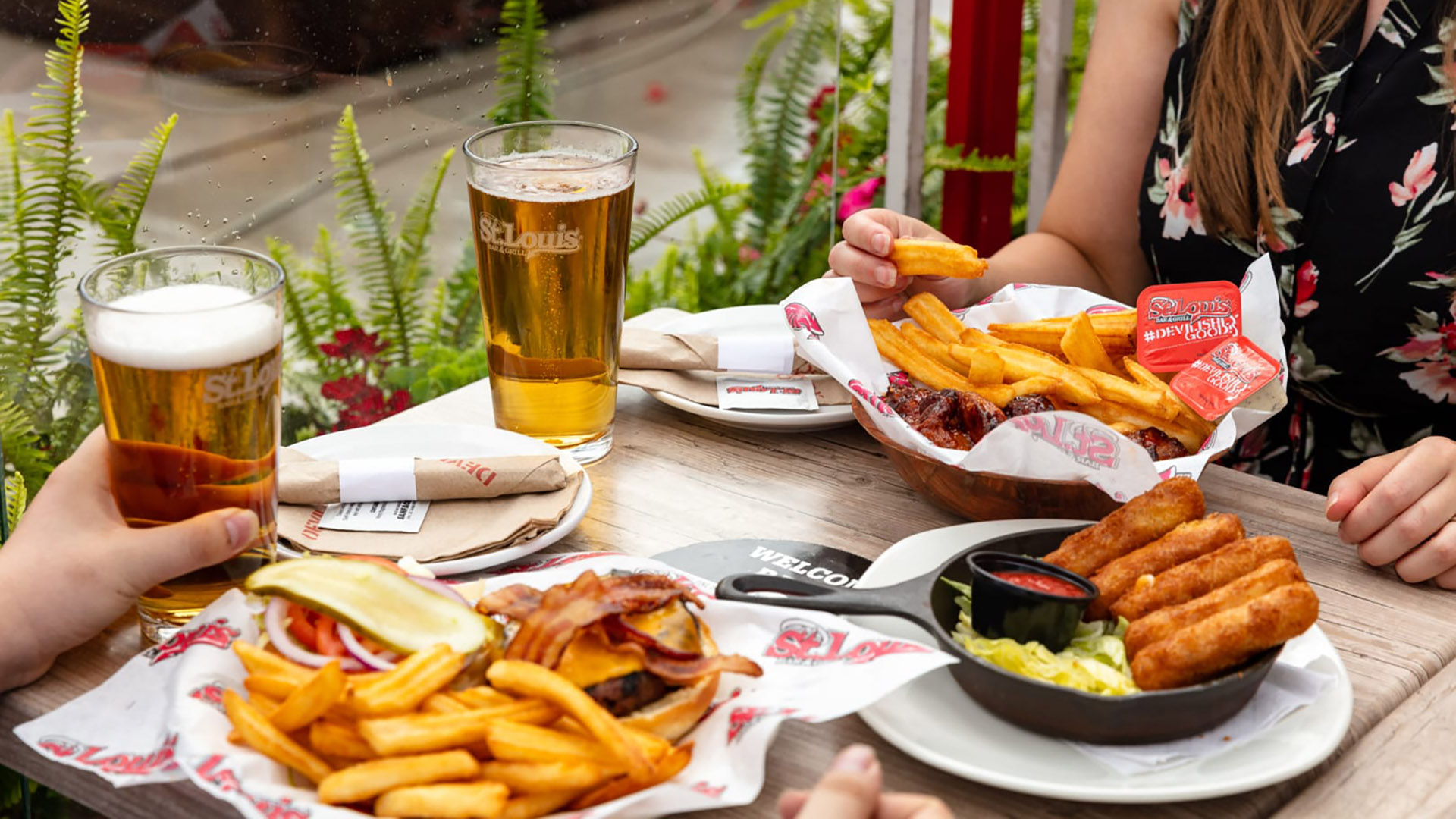 Why You Should Open A Restaurant Franchise In 2022