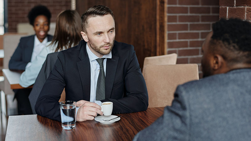 Franchising VS. Going Independent – Which Is Better?
