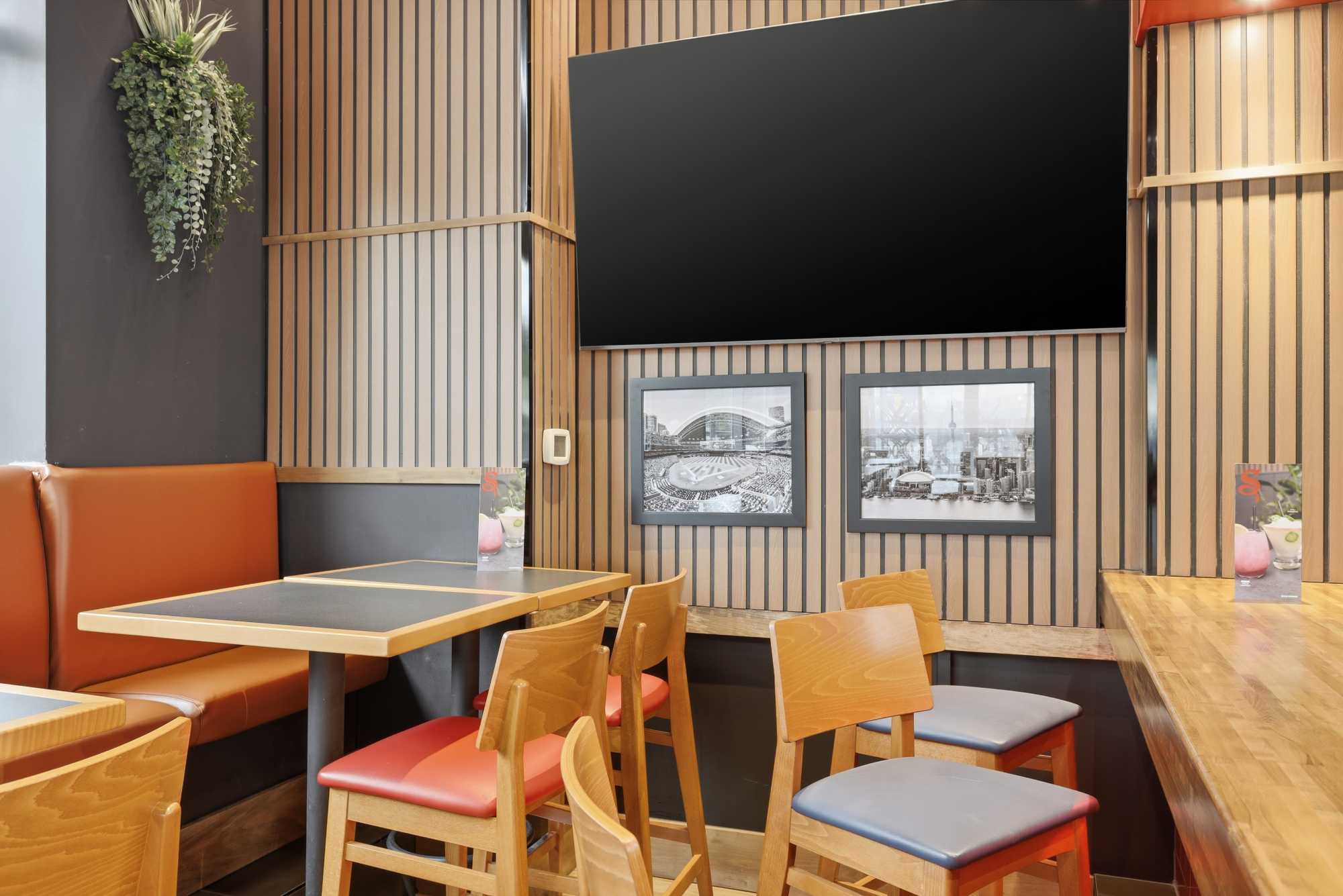 Behind the Scenes: Designing the Perfect Bar & Grill Ambiance