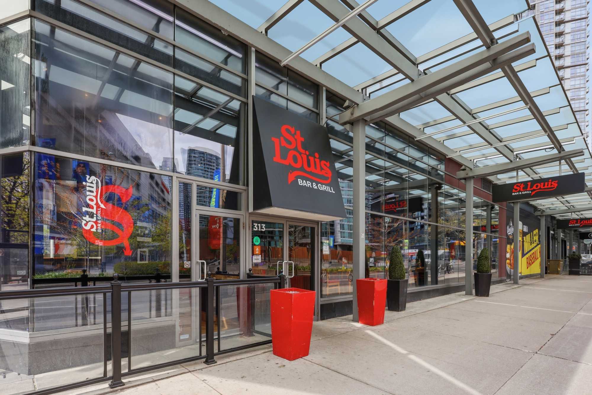 Restaurant Marketing: How Franchisors Support Owners