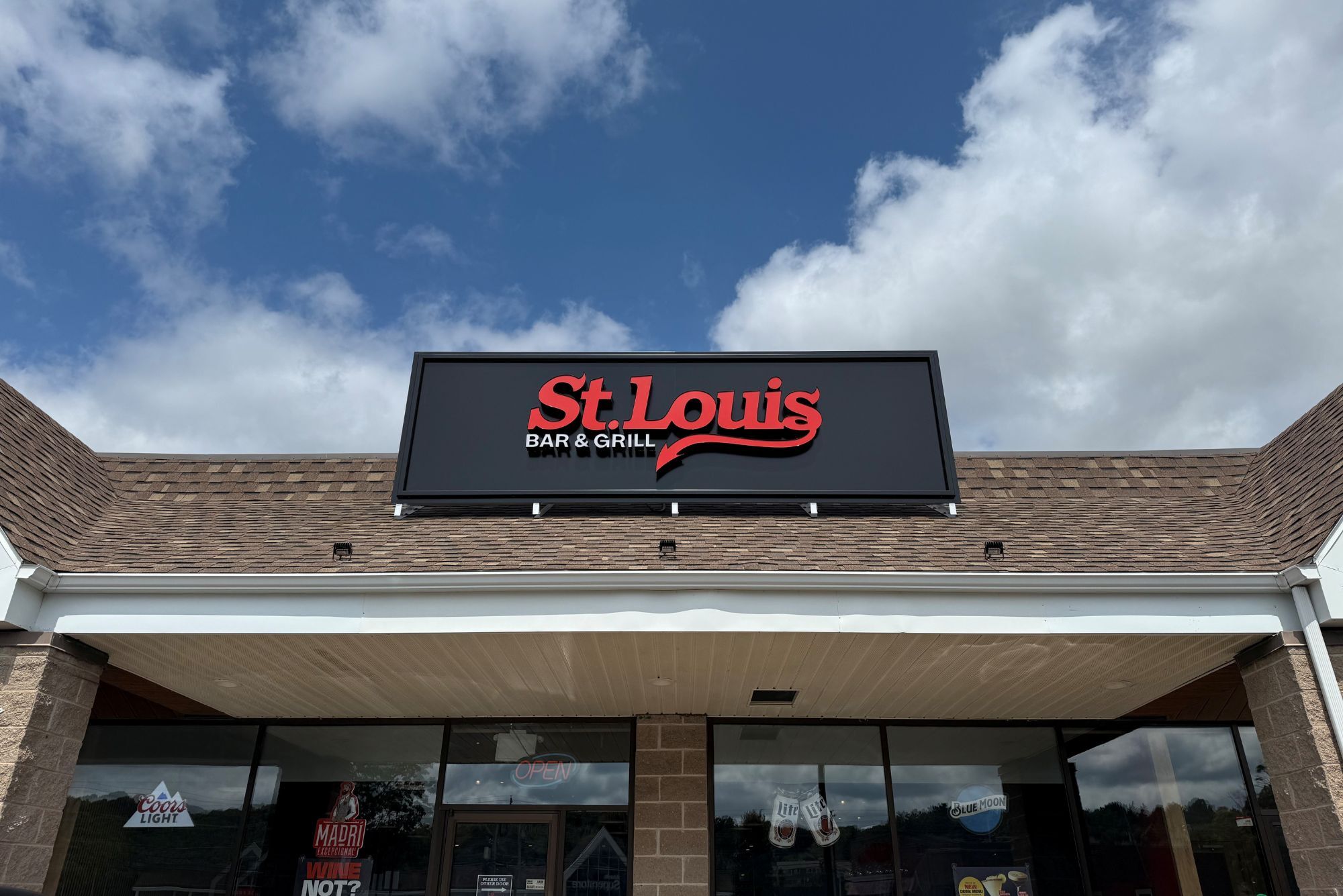Reasons to Buy a Restaurant Franchise in Canada