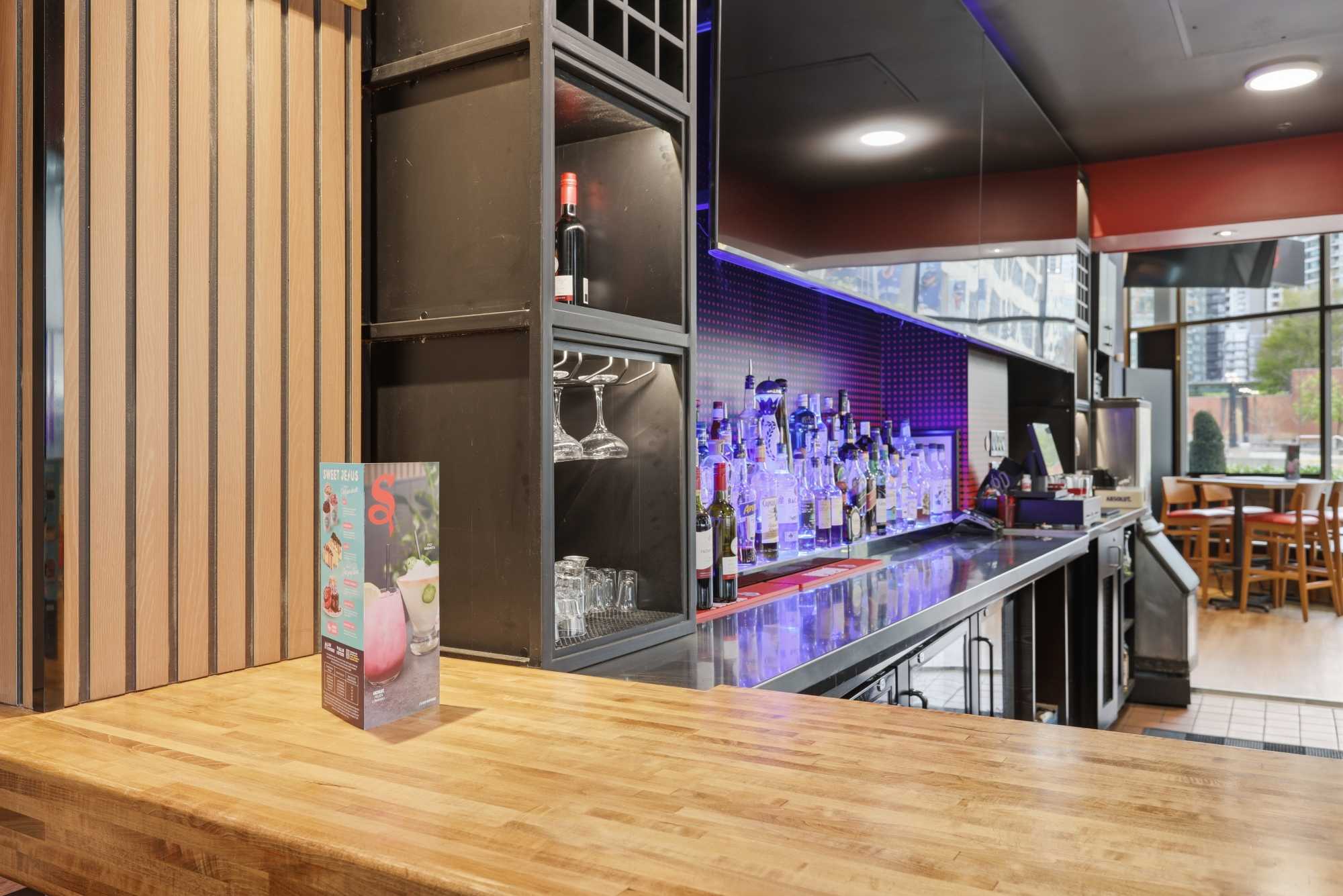 Sports Bar and Wings Franchise Trends from 2024